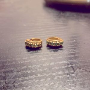 925 gold plated earrings with emerald studs